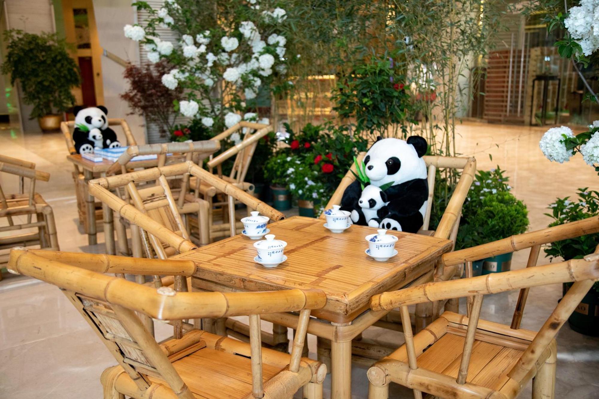 Holiday Inn Chengdu Century City-Westtower Buitenkant foto
